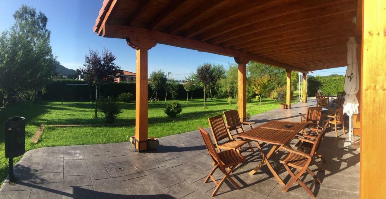 Hosteria La Moraleja Solares Exterior photo
